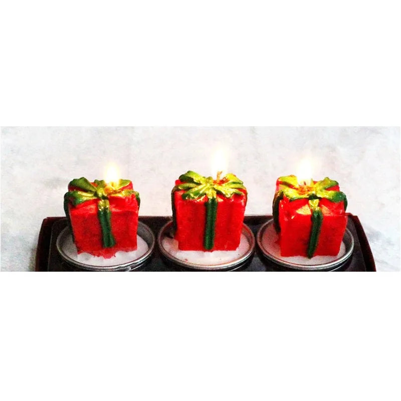 HollyGlow Trio: 3-Piece Christmas Candle Gift Set